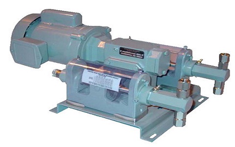 piston pump working